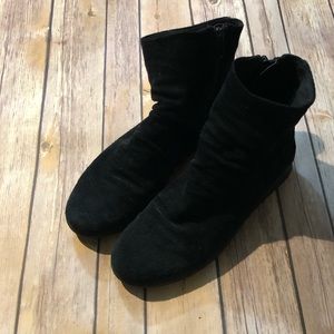 The flexx panfried booties 🔥